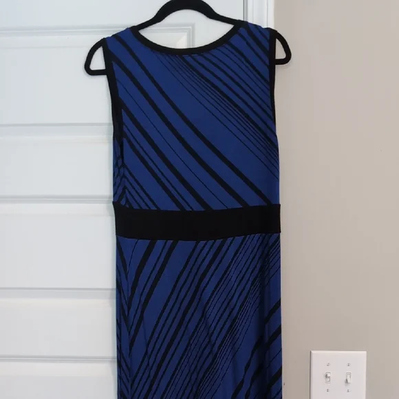 Apt. 9 Blue and Black Patterned Maxi Dress - Picture 3 of 4